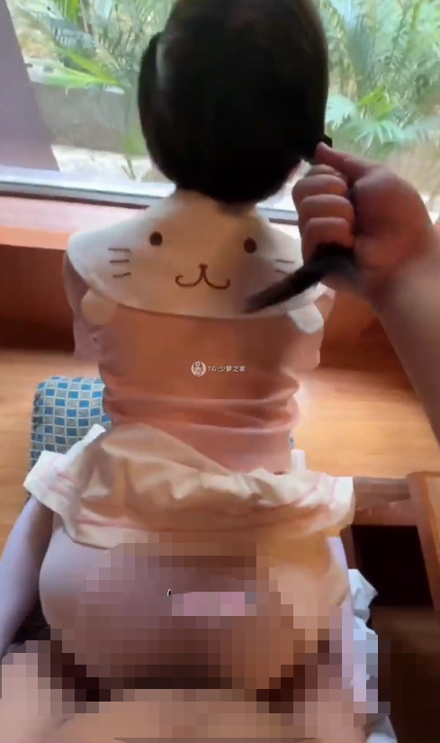 小小呆 推特极品少萝188门槛 口交做爱合集 【2P 11V 179MB】